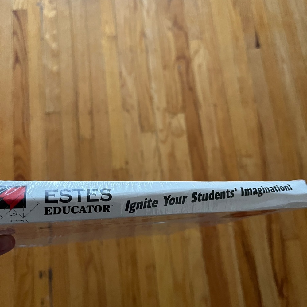 Model Rocketry Manual - Picture 6 of 8